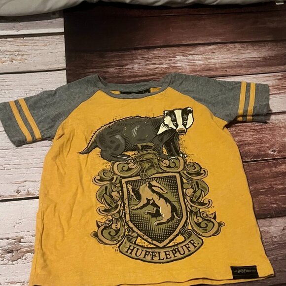 Harry Potter Wizarding World Hufflepuff Set - Picture 11 of 13
